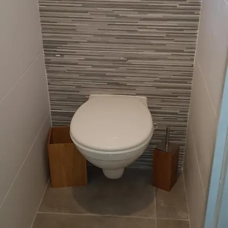 Nyaraló Lililoucap
