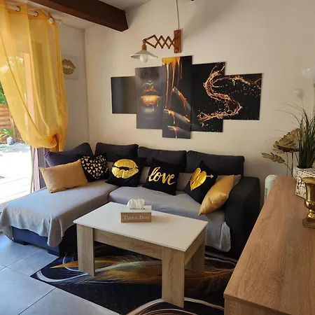 Lililoucap Holiday home *